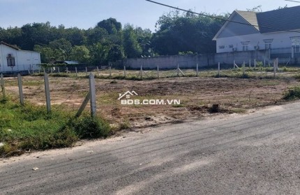 CHỦ BÁN 3.000M2 ĐẤT GẦN CHỢ, GIÁ 250 TRIỆU, CÁCH KCN VIỆT - NHẬT RẤT GẦN