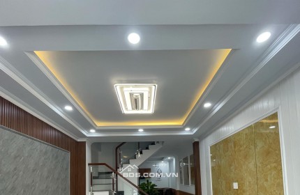 Bán nhà Nguyễn Thị Thập 52m2, nhà mới, kế chợ Tân Mỹ, giá 5.2 tỷ