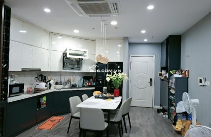 Siêu hiếm, căn hộ chung cư cao cấp Royal City tòa R2 sảnh B, 103m2, 7.5 tỷ