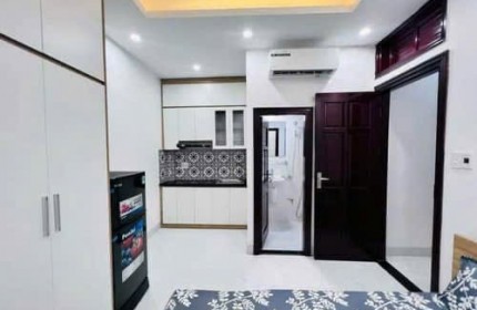 Bán toà Apartment 9 phòng Chùa Láng, 41m2, 6 tầng, Full phòng, giá 9.1 tỷ