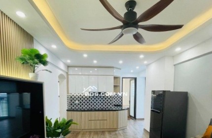 Bán nhà Bồ Đề - 78m2 - 5T - 12,2 tỷ - nhà đẹp, gần phố, ô tô đỗ cửa, thang máy