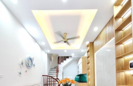 Siêu Hiếm, Nhà Lô Góc, Khương Trung, Thanh Xuân 32m2 x 4T, Giá Chỉ 3.98 Tỷ.