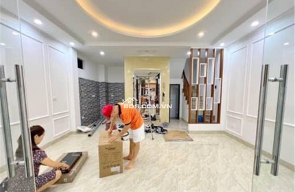 Bán nhà mặt phố gần đường Trường Chinh, Thanh Xuân, Hà Nội. 62m2 xây mới, sổ đỏ chính chủ. Giá chào 12,5 tỷ có thương lượng