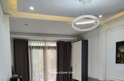 Chính chủ cho thuê NNC Võ Thị Sáu, Quận 3, Diện tích 45m2, Giá thuê 20tr