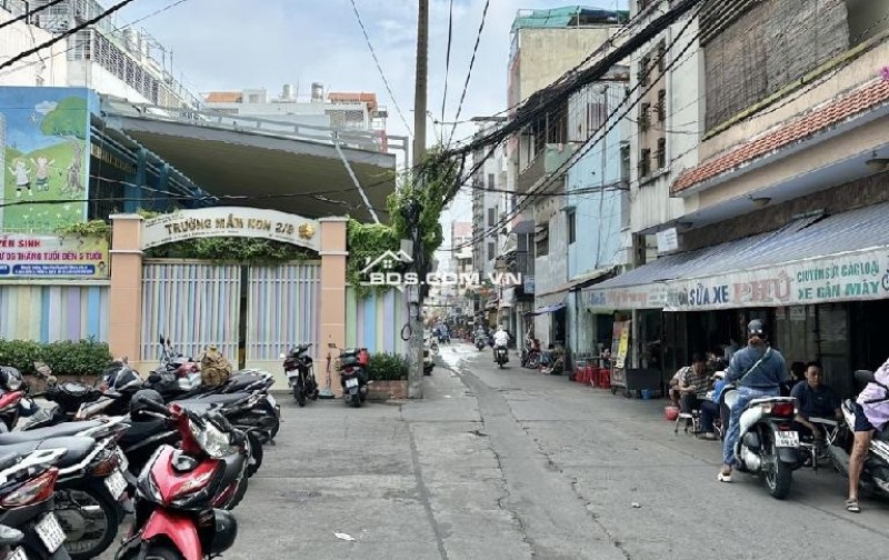 CHỦ NGỘP BANK 3 TỶ , CẦN BÁN GẤP NHÀ MẶT TIỀN ĐƯỜNG 3/2  10M KINH DOANH NGÀY ĐÊM - VỊ TRÍ ĐỈNH - CÓ DÒNG TIỀN - GẦN 50M2 - 2 TẦNG