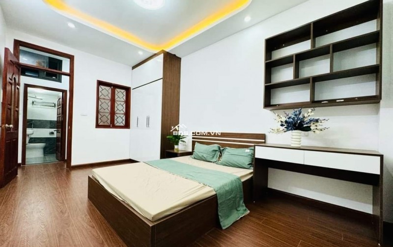 HIẾM! Tập Thể Thanh nhàn, Hai Bà Trưng – 70m2 Giá 2.6 tỷ, Ở Luôn.