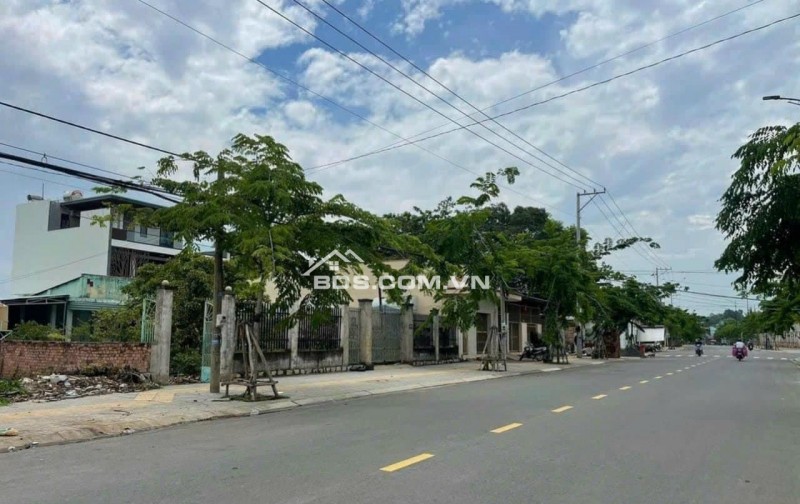 CẦN BÁN 325m2 Nguyễn An Ninh - phường Long Hương - TP Bà Rịa