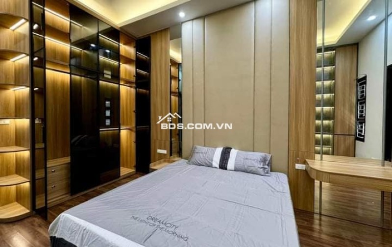 Nhà Đẹp Gần Đường Ô TÔ Vương Thừa Vũ, Thanh Xuân 60m, 4 tầng, mt 4.5m, giá 14.65 tỷ.