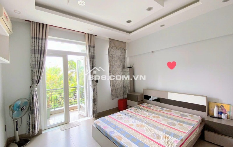 Nhà phố Bình Thạnh 73m² ngang 4m, 4 phòng ngủ đường 6m chào GIÁ TỐT