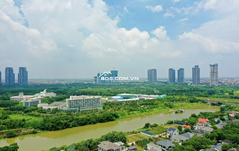 Ngọt ngào tầm view vô hạn hướng hoa hậu, ban công xinh, âu yếm từng khoảng khắc sống