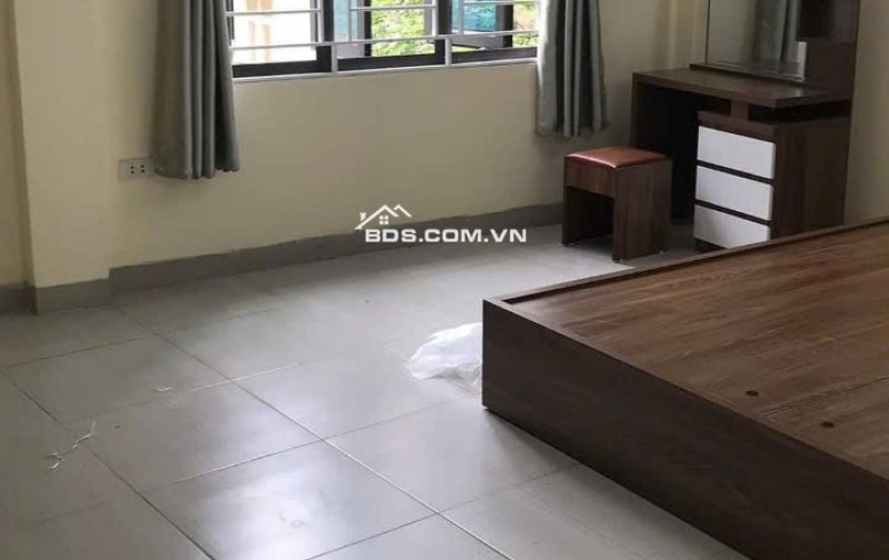 Bán nhà phố Văn Cao 52m 5 tầng giá 7,9 tỷ ( thương lượng )