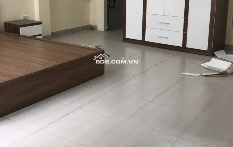 Bán nhà phố Văn Cao 52m 5 tầng giá 7,9 tỷ ( thương lượng )