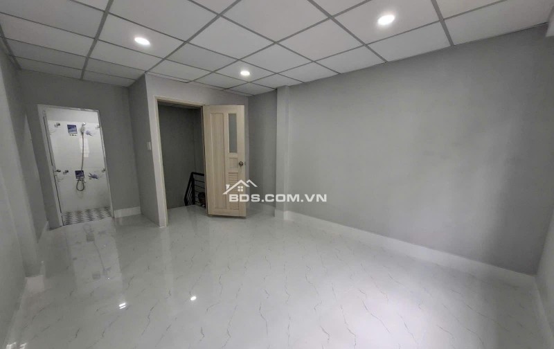 Hiếm! Nhà 2 tầng, Lý Thường Kiệt, Tân Bình, 25m2, giá 2 tỷ x