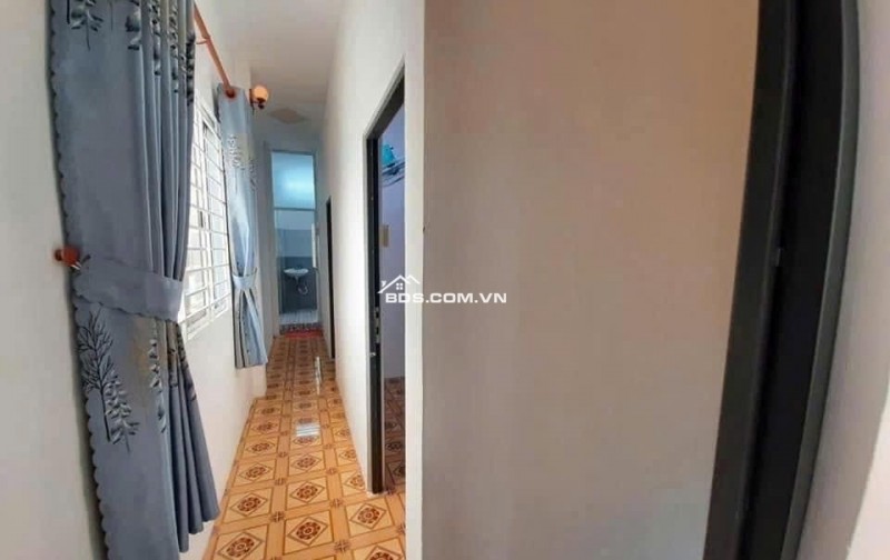 Bán gấp căn nhà 90m2 , 1 lầu , Đ.Thới Tam Thôn 16, Giá 770 triệu , còn Tl