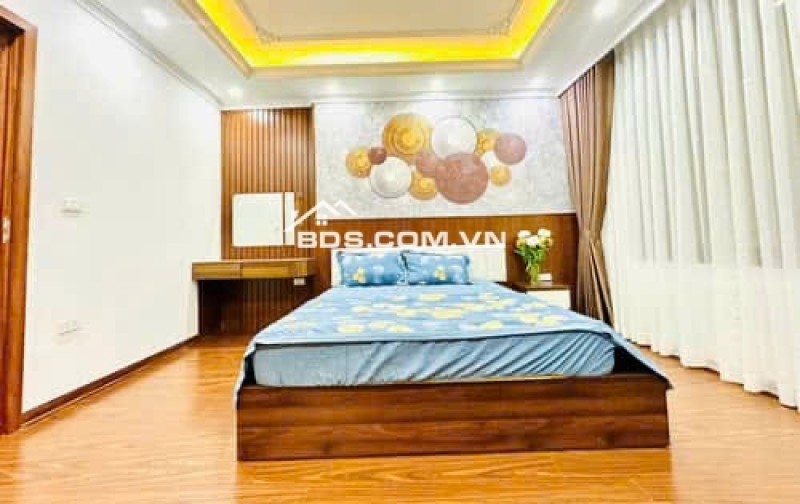 Bán nhà phố Thái Hà, Đống Đa – Phong thủy tốt, tài lộc dồi dào, 42m2 x 6T thang máy, MT 5m, 10 tỷ