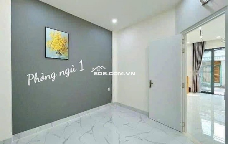 NHÀ 1 lầu 3 phòng ngủ bán gấp giá 890 triệu, ở Hóc Môn, SHR, Bao Sổ