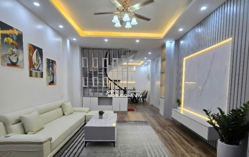 Bán nhà phố Nguyễn Văn Trỗi - Phương liệt , DT :50m2 , Giá Nhỉnh 7 tỷ , gần oto