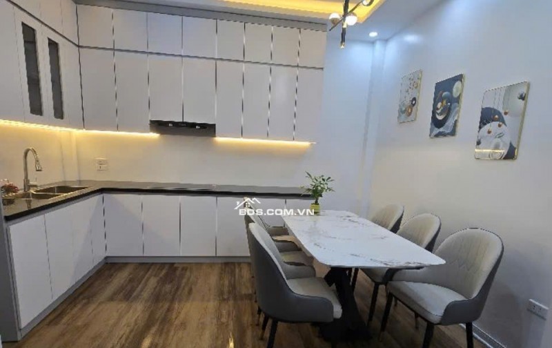 Bán nhà phố Nguyễn Văn Trỗi - Phương liệt , DT :50m2 , Giá Nhỉnh 7 tỷ , gần oto