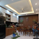 BÁN NHÀ NGỌC THUỴ, NHÀ DÂN XÂY 5T, 37M², 5 TỶ, FULL ĐỒ, NHÀ ĐẸP, Ô TÔ ĐỖ CỔNG
