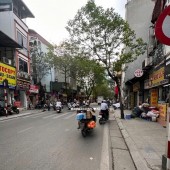 Bán gấp nhà Đội Cấn 55m, 3 tầng, mặt tiền 4,5m giá 7,95 tỷ ( thương lượng )