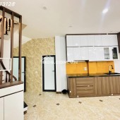 Nhỉnh 6 Tỷ, Có Ngay Căn CCMN 2 Thoáng, Gần Hồ Văn Chương, Đống Đa, DT 53m2, Full Đồ Chỉ Việc KD.