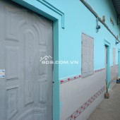 Bán gấp dãy trọ ngãy Ngã 3 Mỹ Hạnh, 6 phòng 1 kiot, 170m2 chốt gấp 1,5 tỷ thương lượng  LH 0774946669