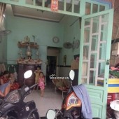 Bán nhà 88m2 Chia tài sản Gấp ! Giá 750tr, Sổ Riêng Tại xã Bà Điểm Hóc Môn.