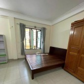 Bán nhà phố Văn Cao 52m 5 tầng giá 7,9 tỷ ( thương lượng )