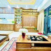 Bán nhà Hào Nam, phân khúc 9 tỷ, nhà dân xây cực hiếm, 66m2, 3 tầng, 3 ngủ, lô góc MT 4m