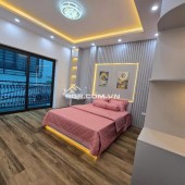 Bán nhà phố Nguyễn Văn Trỗi - Phương liệt , DT :50m2 , Giá Nhỉnh 7 tỷ , gần oto
