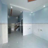 BÁN NHÀ 2 PHÒNG NGỦ 2 TOILET NGAY MỸ HẠNH NAM GẦN KHU CÔNG NGHIỆP