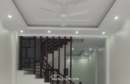 BÁN NHÀ 1.76 TỶ 3 TẦNG 46M2 MẶT  NGÕ THÔNG ĐƯỜNG ĐIỆN BIÊN