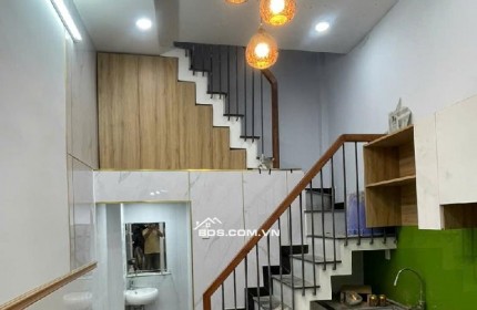 Nhà mới đẹp Âu Cơ 2 tầng 20M2 Quận Tân Bình đoạn gần (Bệnh Viện Quận Tân Phú ) HẺM OTO VF3 vào tới nhà, nhà cực đẹp, được kiến trúc sư thiết kế tỉ mỉ