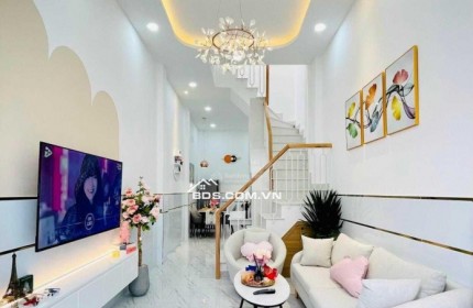 Bán nhà YẾT KIÊU Q.5 62m2, 895 triệu chính chủ thương lượng, gần ĐH Tự Nhiên