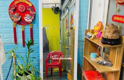 CHÍNH CHỦ CẦN SANG SHOP QUẦN ÁO ĐƯỜNG NGUYỄN GIA TRÍ, BÌNH THẠNH, HCM