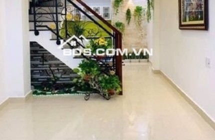 Thương 0799599986Chuyển Chỗ Ở Bán Gấp Nhà Đ.Bà Hạt, P.9, Q.10, 64m2, 895triệu