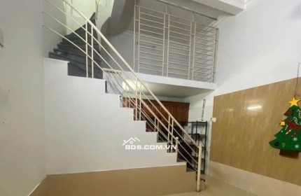 Bán nhà Kim Mã Ba Đình, 28m2 thực tế 33m2, 4.3 tỷ có thương lượng