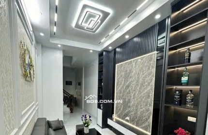 Bán nhà Vương Thừa Vũ 40m2 x 5 tầng sát phố - 2 mặt thoáng vĩnh viễn chỉ 5,2 tỷ