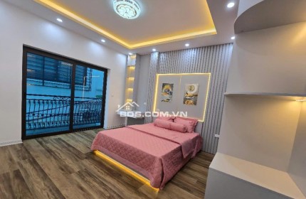 Bán nhà phố Nguyễn Văn Trỗi - Phương liệt , DT :50m2 , Giá Nhỉnh 7 tỷ , gần oto