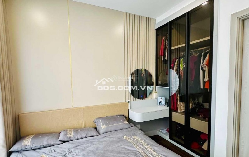 Cần bán CHCC 987 Tam Trinh, Hoàng Mai 70m2 3PN 2WC view Hồ Yên Sở giá nhỉnh 3 tỷ