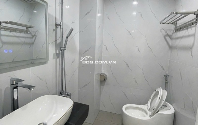 Bán căn hộ tầng trung, The Emerald, CT8, Đình Thôn, 141m2, 4pn, 3wc, nội thất full, 11 tỷ