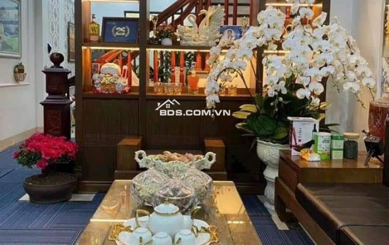 BÁN NHÀ KHU ĐÔ THỊ BÃI VIÊN 3 TẦNG 64M2 ( HƯỚNG NAM ) GIÁ 4 TỶ