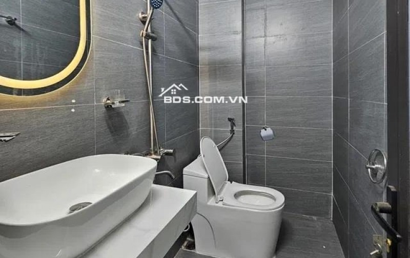 Bán nhà mới phố Kim Ngưu quận Hai Bà Trưng 37m2 5 tầng giá nhỉnh 6 tỷ