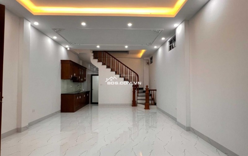 Cực phẩm nhà mới 5 tầng diện tích 40m2 mặt tiền 4m, gần phố Vạn Phúc với Đào Tấn nhỉnh 6 tỷ