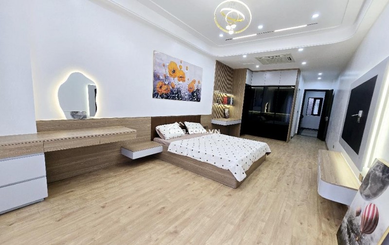 Bán Nhà Ngọc Lâm , Long Biên . 60m2 , 6 Tầng , 13 tỷ . Thang Máy , Full Nội Thất.