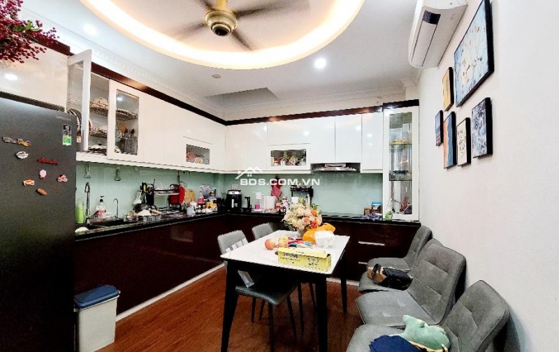 Bán nhà Nguyễn Sơn, Long Biên, 55m2, 5 tầng, 11.6 tỷ. Nở hậu, gara