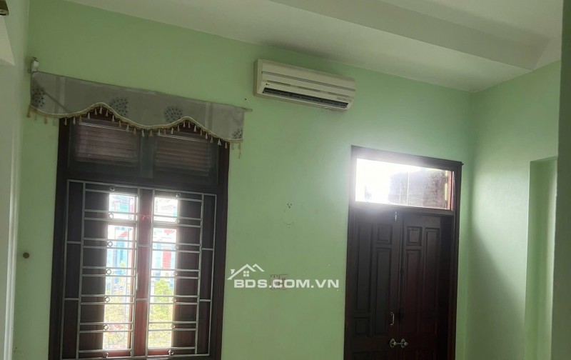 BÁN NHÀ TRONG NGÕ PHƯỜNG TRẦN LÃM XÂY CHẮC CHẮN CÒN ĐẸP, ÔTÔ ĐỖ NGÀY ĐÊM, DIỆN TÍCH 90M2, MẶT TIỀN 6M