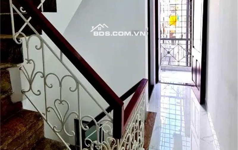 Bán nhà mới phố Hồng mai quận Hai Bà Trưng 25m2 4 tầng giá nhỉnh 5 tỷ