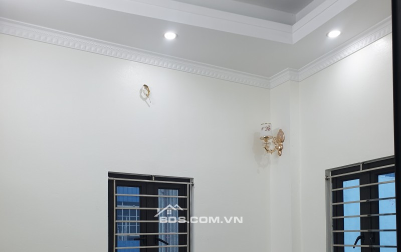 BÁN NHÀ ĐẸP 1.75 TỶ 3 TẦNG 46M2 ( HƯỚNG ĐÔNG ) NGÕ PHÙ NGHĨA