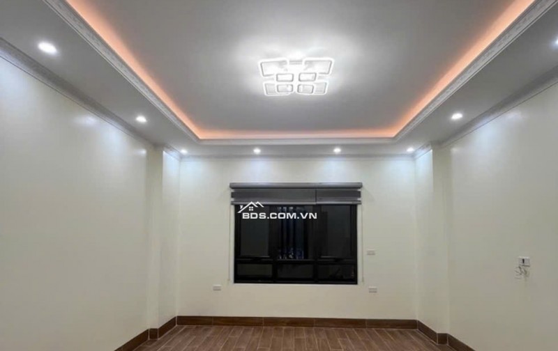 Nhà đẹp, lô góc, thang máy DT 40m x 6T giá 10.9 tỷ ngõ 155 Cầu Giấy - Quan Hoa